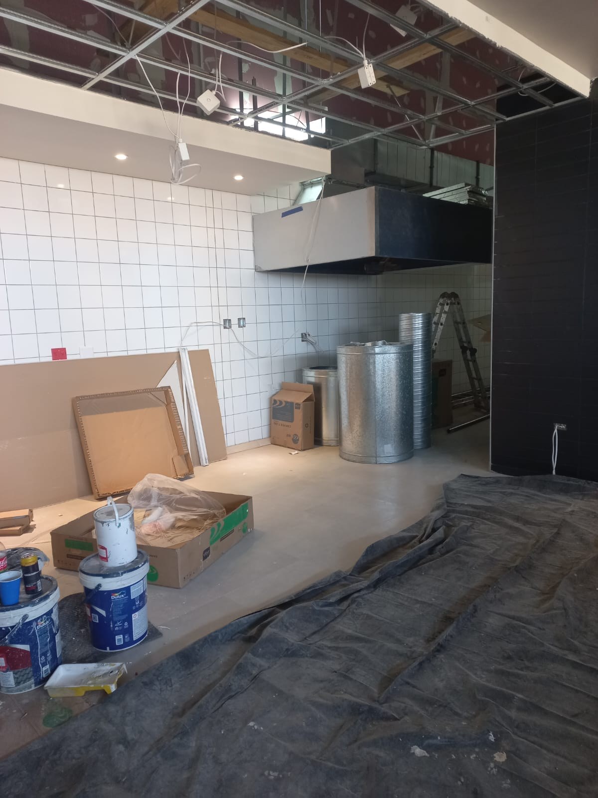 Commercial kitchen extraction ducting installation